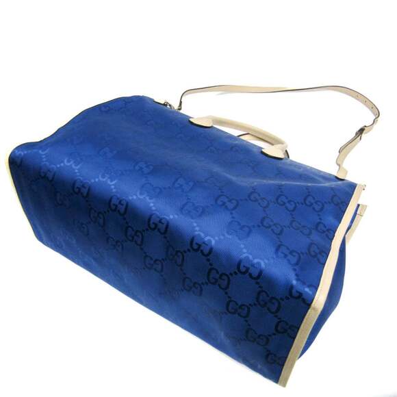 GUCCI Authentic White Leather Shoulder Bag - Picture 3 of 16